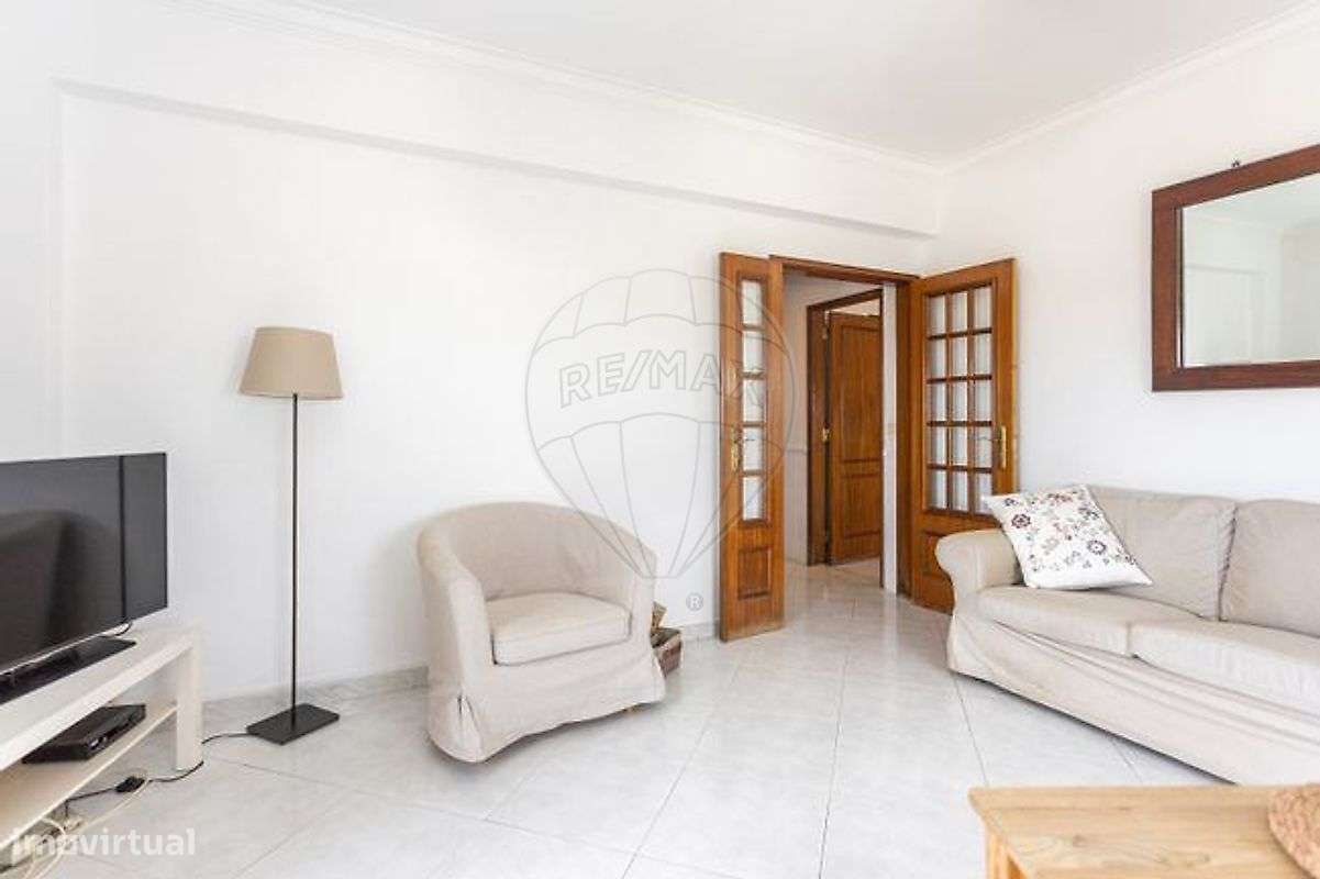T2 com varanda - Quinta de Cima / Torre da Marinha-9