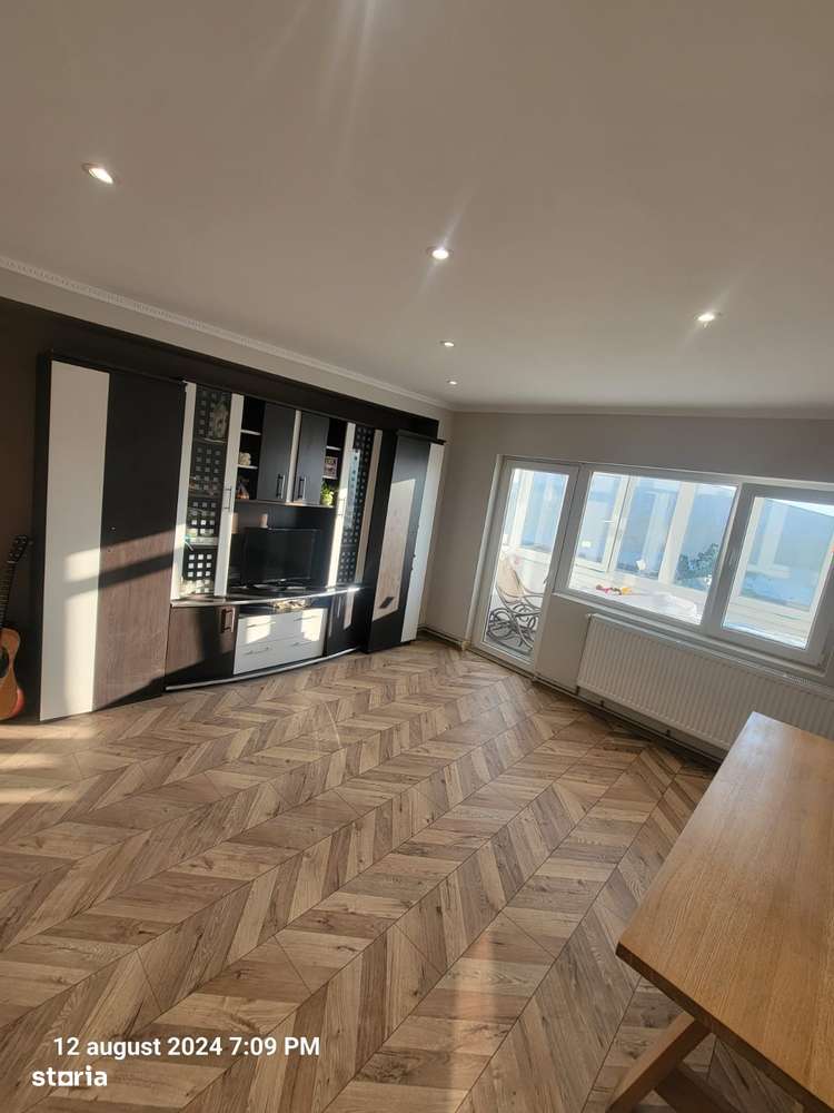 Vanzare  apartament 2 camere mobilat/utilat - zona Micro 3 - Imagine principală: 1/20