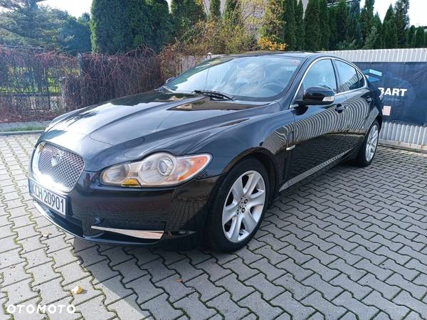 Jaguar XF 4.2 V8 Premium Luxury - 12