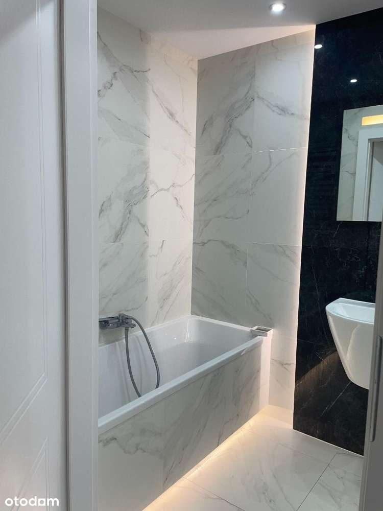 NOWOCZESNE, DWUSTRONNE    z osobną kuchnią