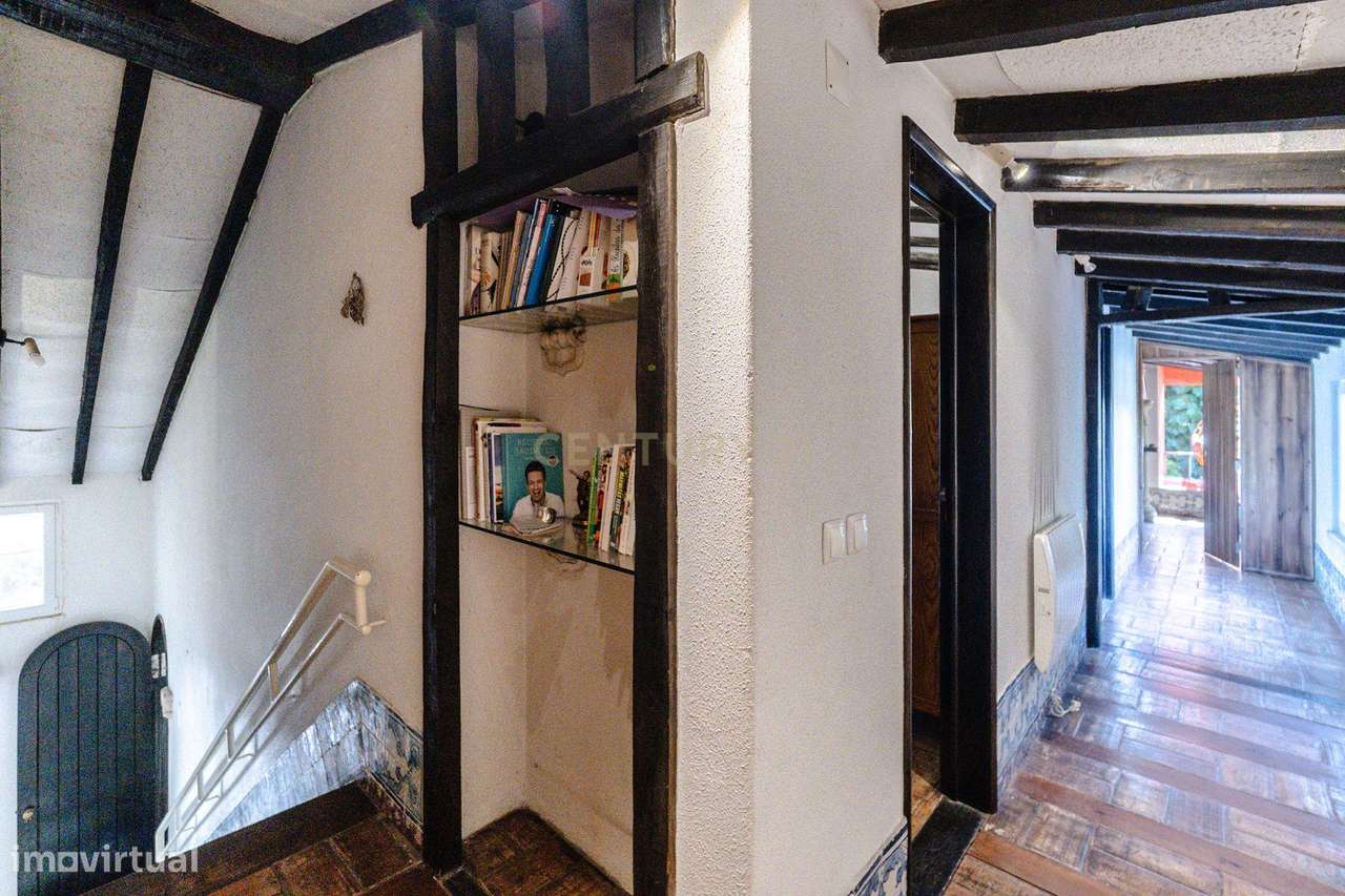 Vila de Prestígio T7+2 com 5.000 m² de Privacidade na Verdizela-25