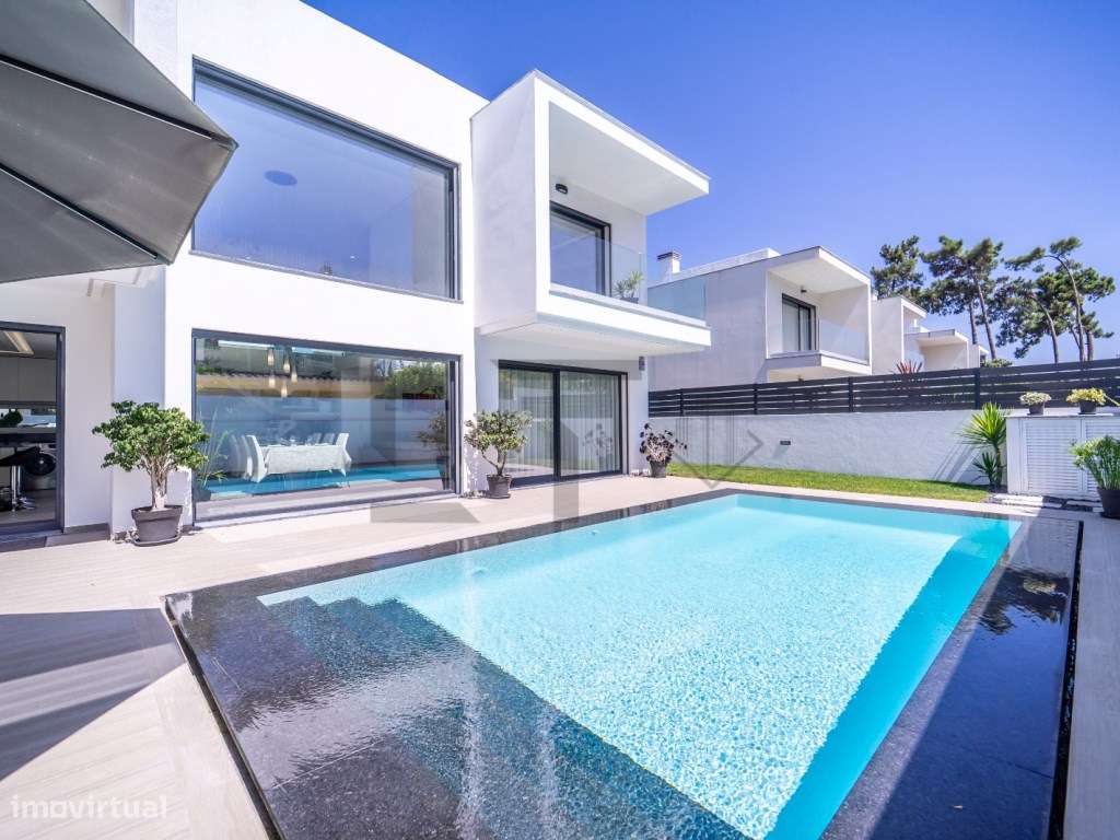 Moradia T4 Smart Home com Piscina, para Venda na Aroeira, Charneca ...-4