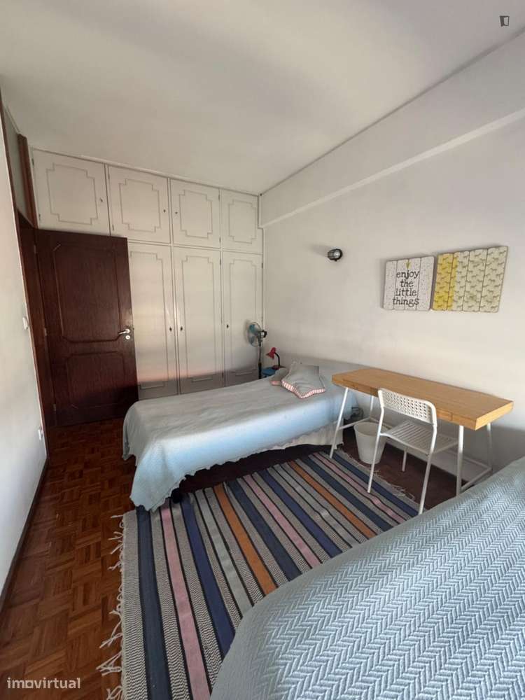 Quarto - localizado em Massarelos Porto - Grande imagem: 4/10