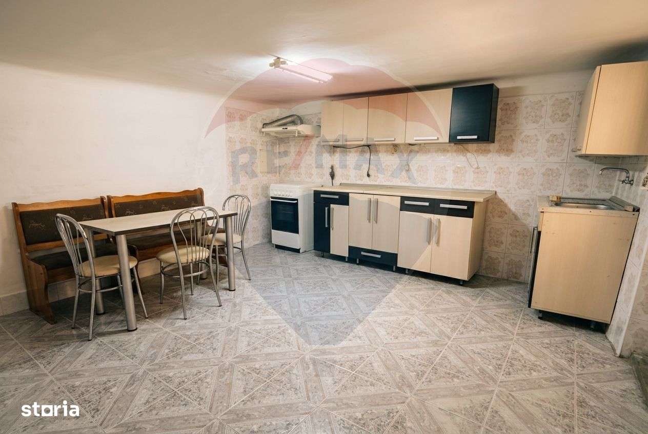 Casă cu 3 camere de vânzare pe str. Fabricii-3