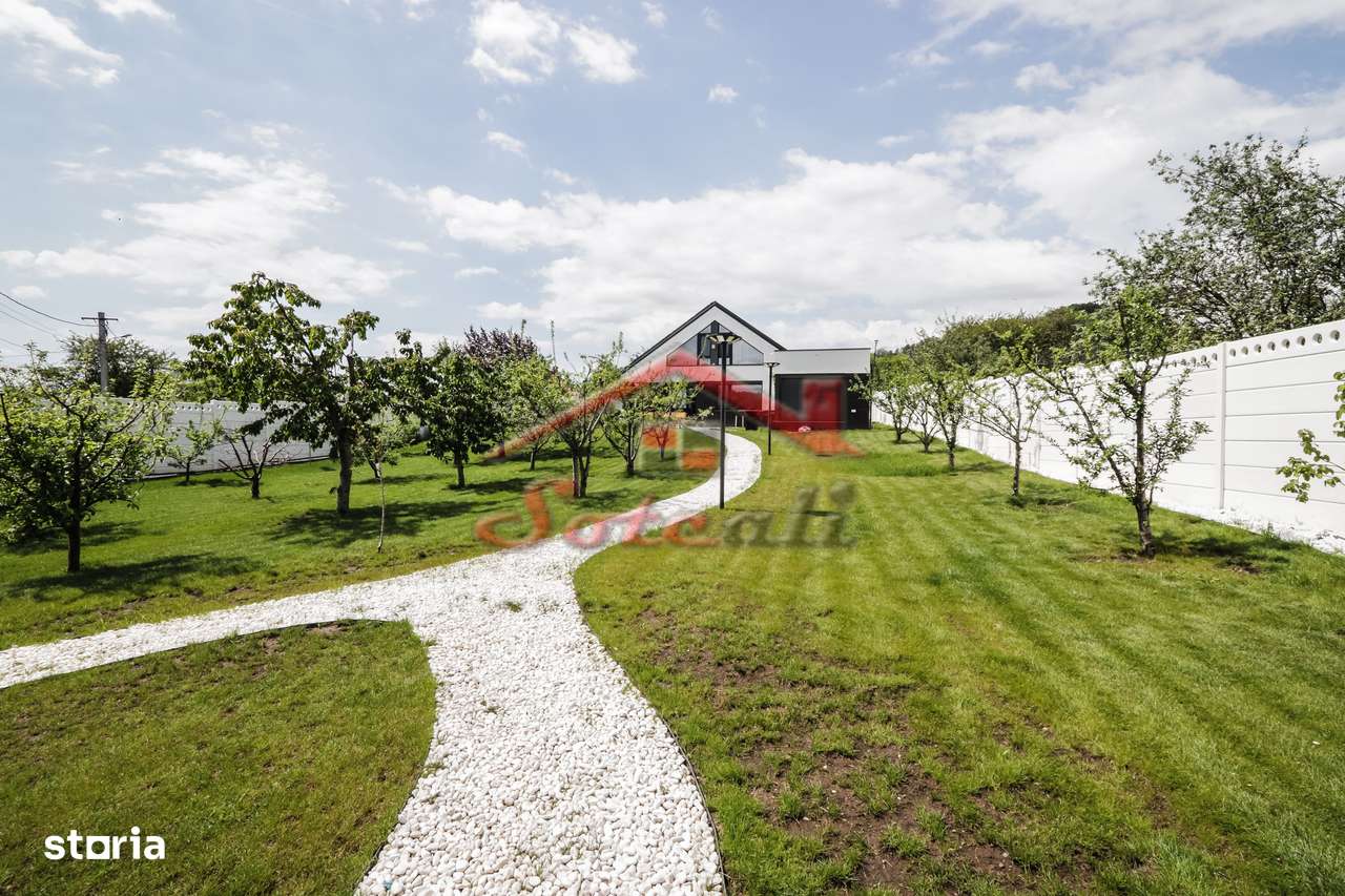 VILĂ MODERNĂ DE LUX CU PISCINĂ, FOTOVOLTAICE ȘI FOIȘOR – BREAZA-6