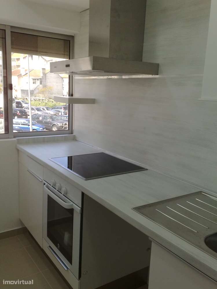 Apartamento T2 no centro de Corroios - Grande imagem: 2/3