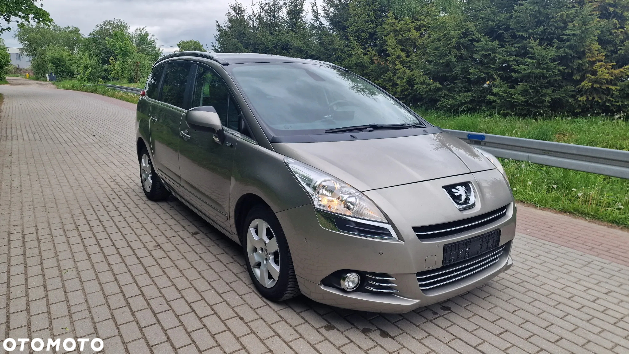 Peugeot 5008 - 4