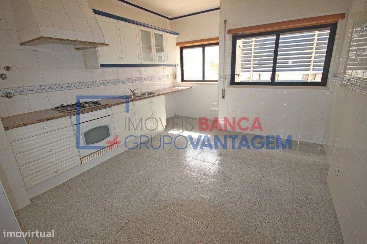 APARTAMENTO T3 SANTARÉM - Grande imagem: 3/18