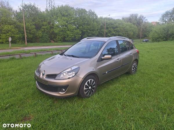 Renault Clio - 1