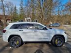 Jeep Grand Cherokee - 9