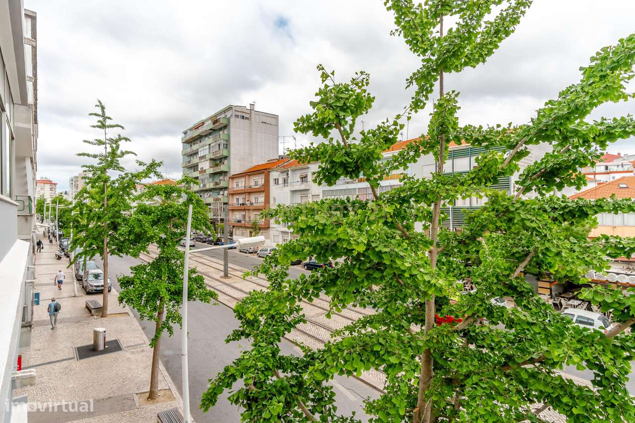 Apartamento T2 Mobilado no Centro de Almada – Excelente Localização-7