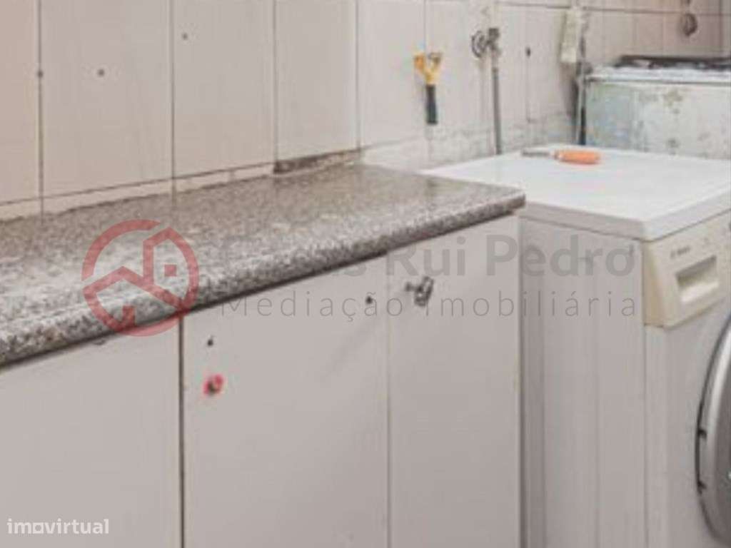 Prédio para Investimento em Olival Basto, Odivelas-7