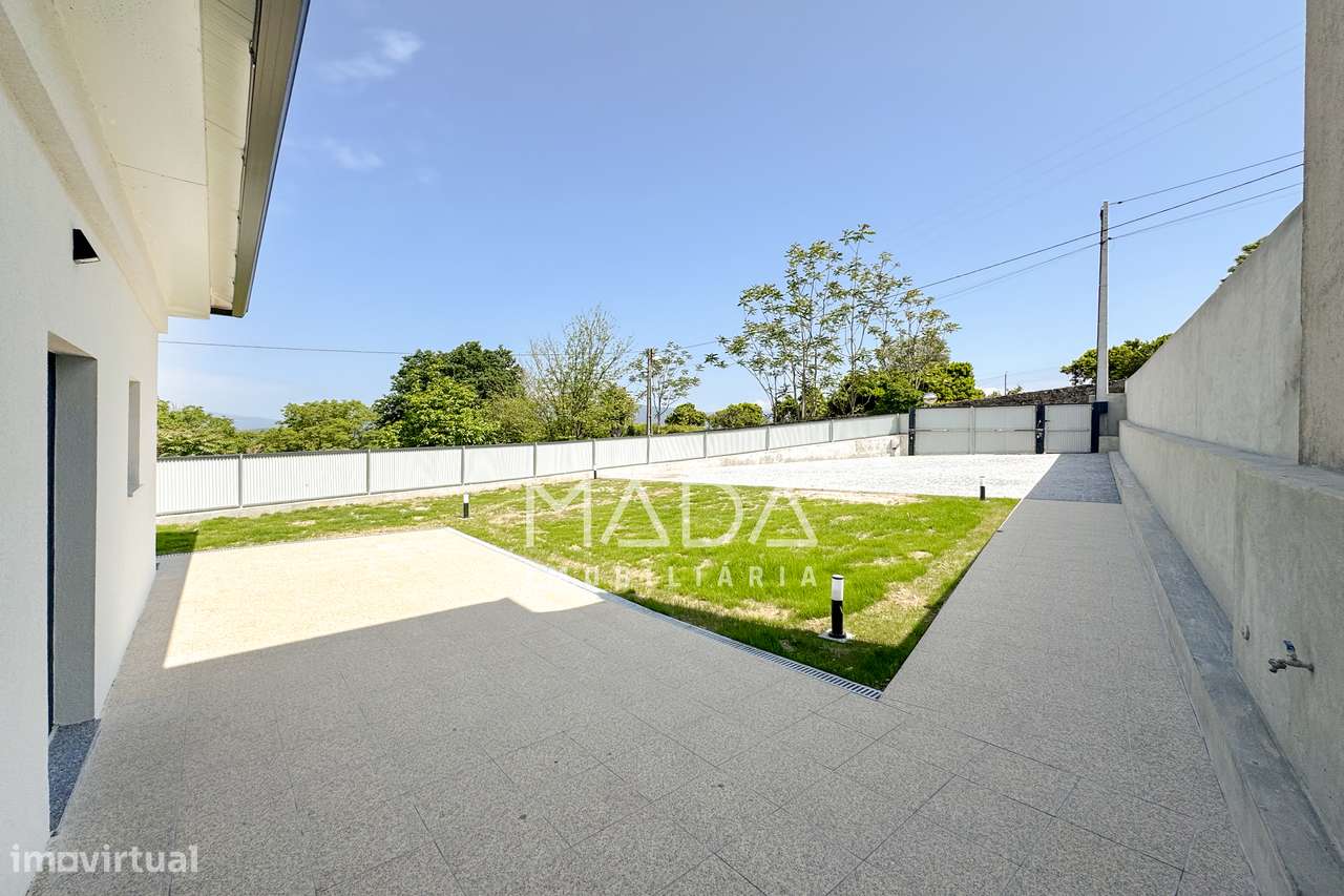 NOVA Moradia T2  a 10min da Universidade do Minho em Adaúfe, Braga-1