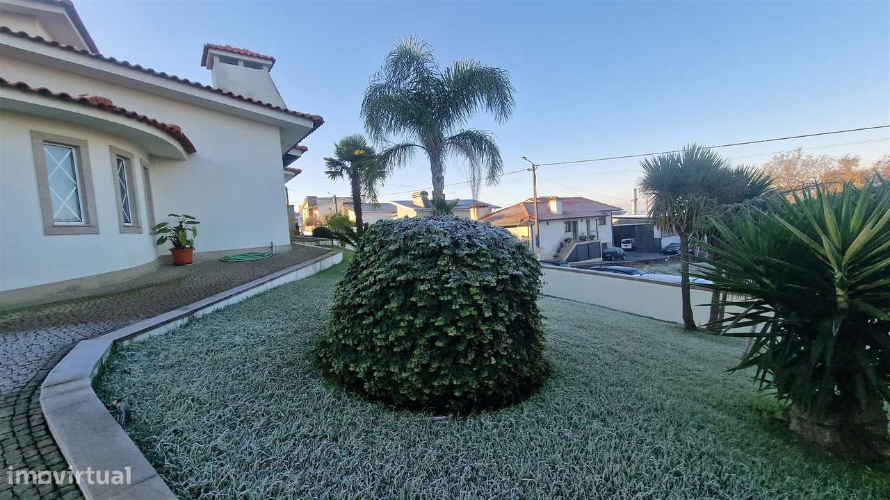 Moradia T4 Venda em Serzedelo,Guimarães - Grande imagem: 2/47