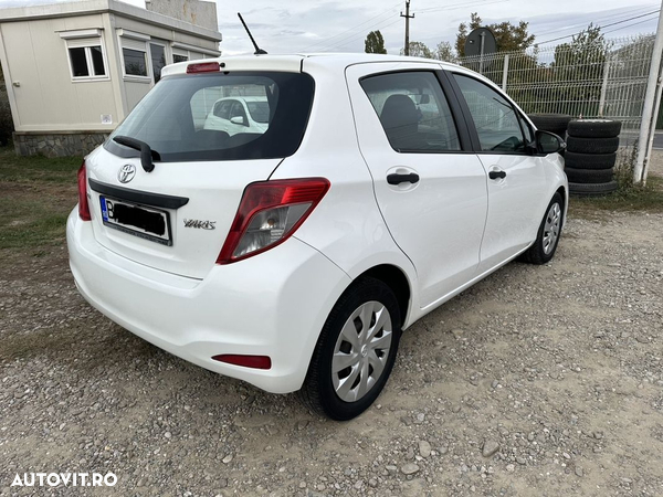 Toyota Yaris 1.4 D-4D Comfort - 8