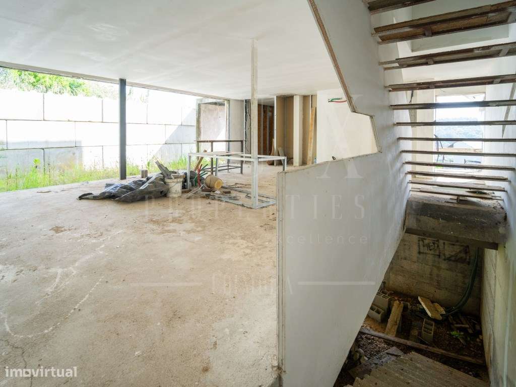 Terreno com benfeitorias | Santa Clara, Coimbra - Grande imagem: 5/30