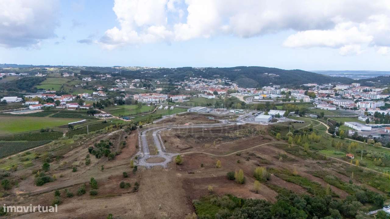 Nova Alcobaça- Lote de terreno para construção de prédio - Grande imagem: 4/4