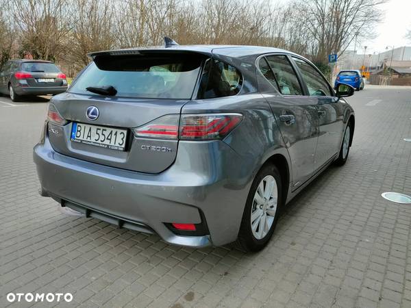 Lexus CT - 21