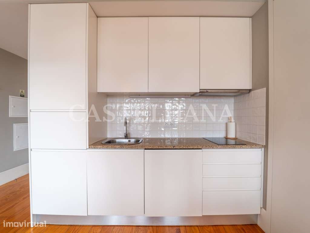 Apartamento T0 no centro do Porto - Grande imagem: 4/22