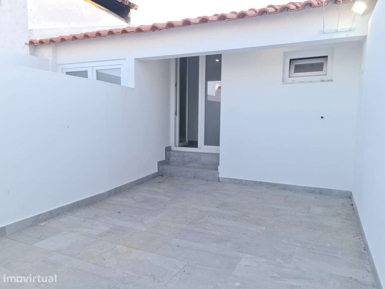 Moradia T3 Renovada Niza - Com Quintal-28