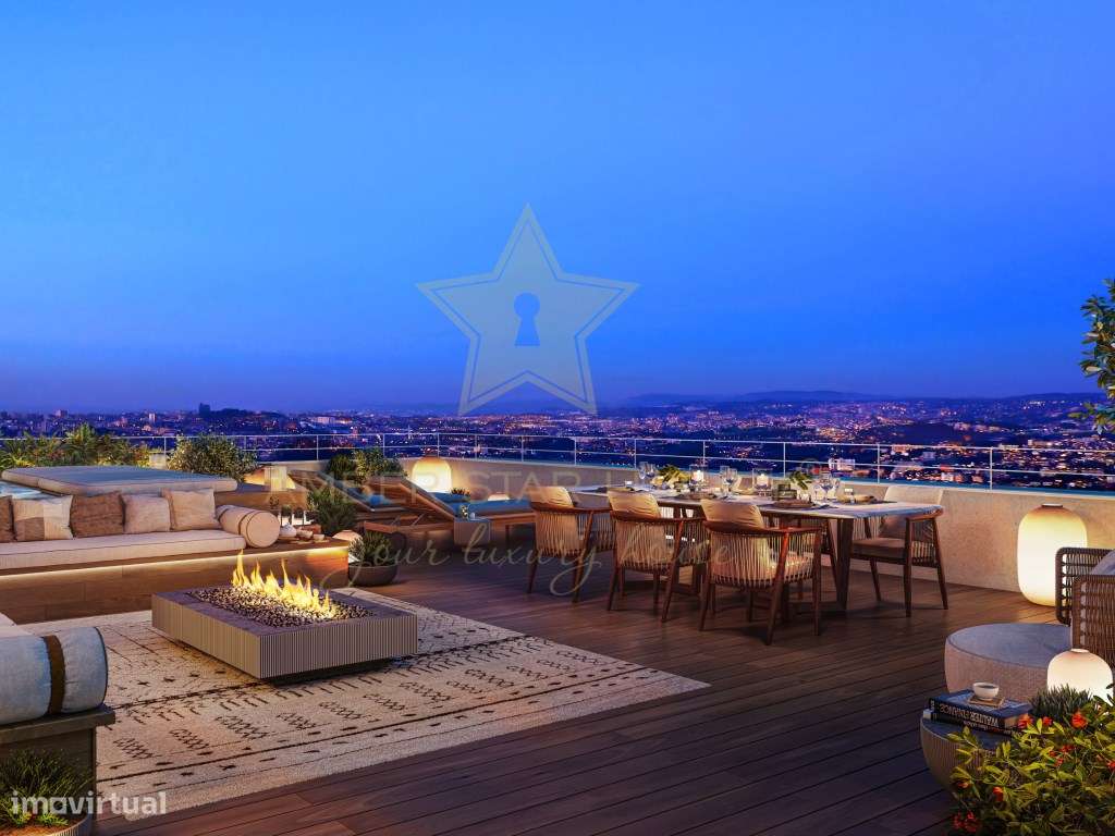 Apartamento T4 Duplex Premium com Terraço Amplo e Vista Panorâmica - Grande imagem: 2/33
