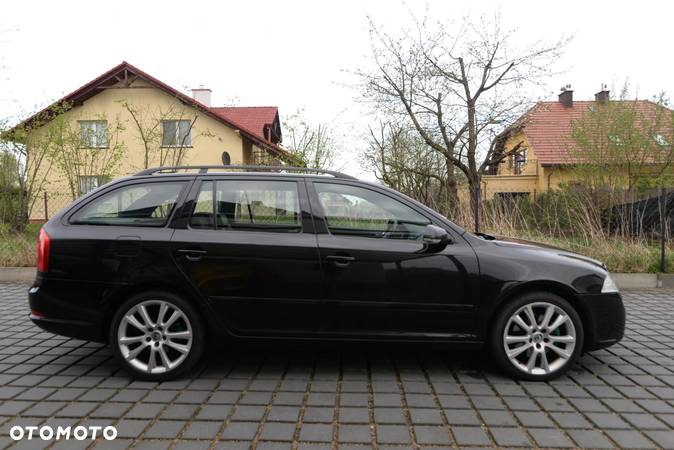 Skoda Octavia Combi 2.0 TSI RS - 6