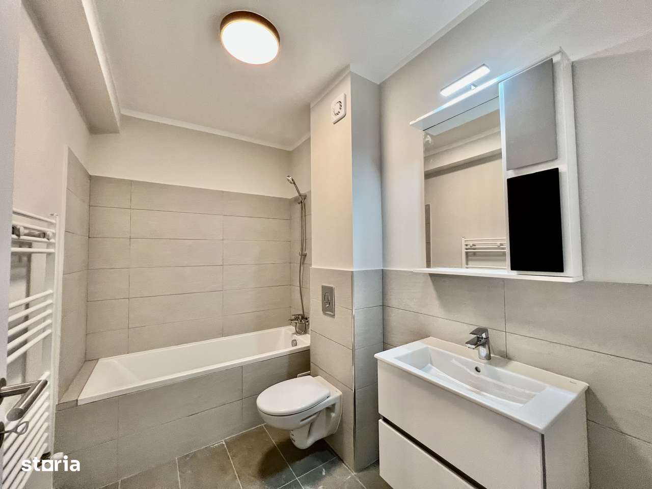 Apartament 2 camere - Finisat la cheie, balcon mare - Imagine principală: 4/7