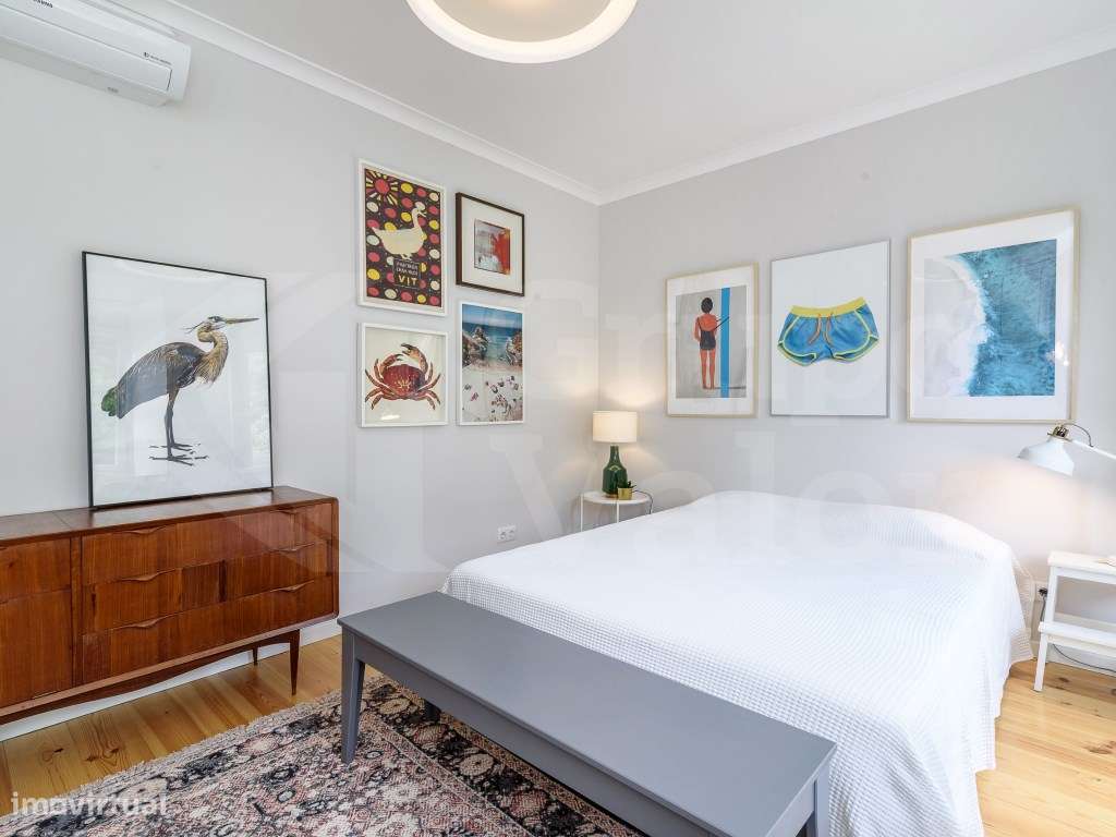 Apartamento T2 Remodelado na Estrela-11