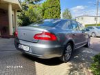 Skoda Superb 2.0 TDI Elegance DSG - 8