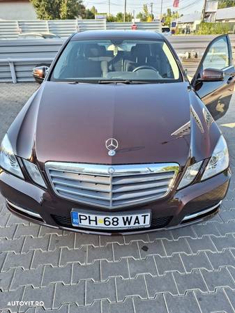 Mercedes-Benz E 200 CGI BlueEfficiency - 17