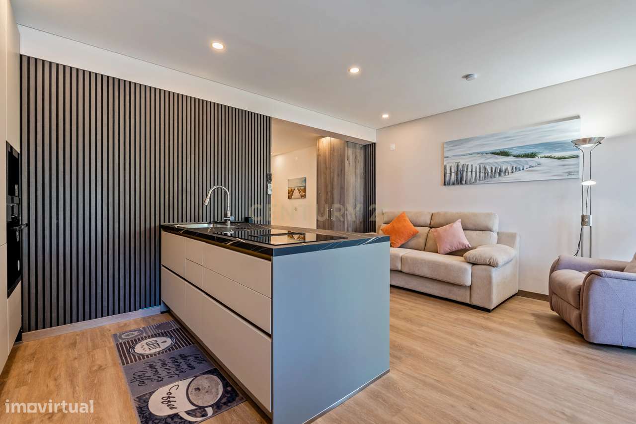 Apartamento T1  completamente remodelado com 2 varandas - Grande imagem: 5/30