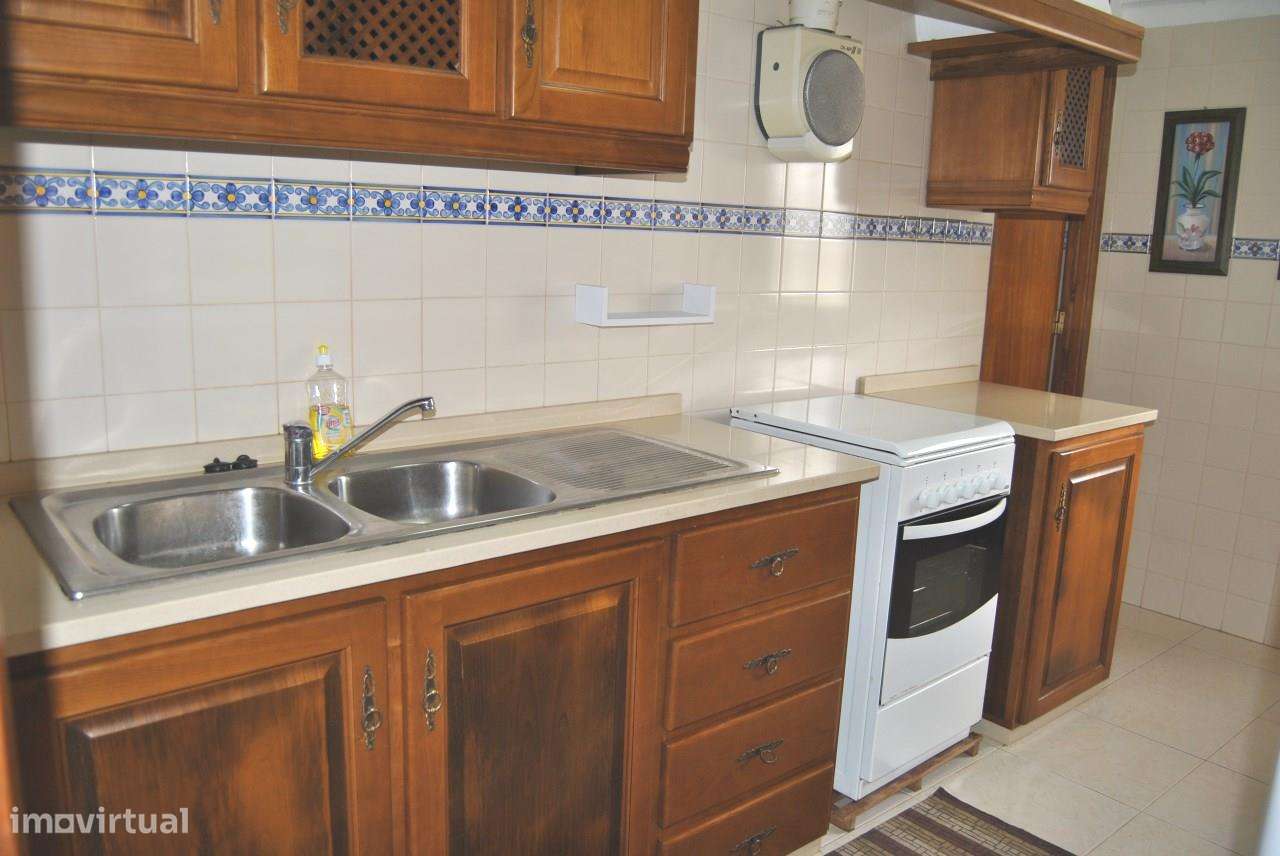 Moradia T2, sótão, garagem e terreno - a 7 minutos de Caldas da Rainha-8