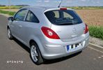 Opel Corsa 1.2 16V Edition - 4