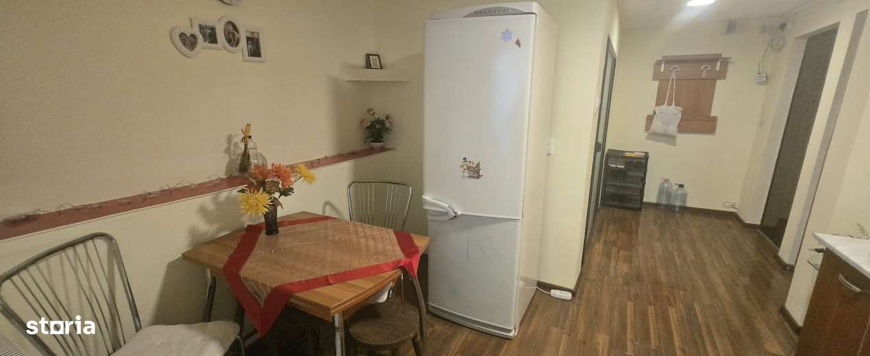 Apartament 3 camere 2 bai si 2 balcoane, Rovinari-12