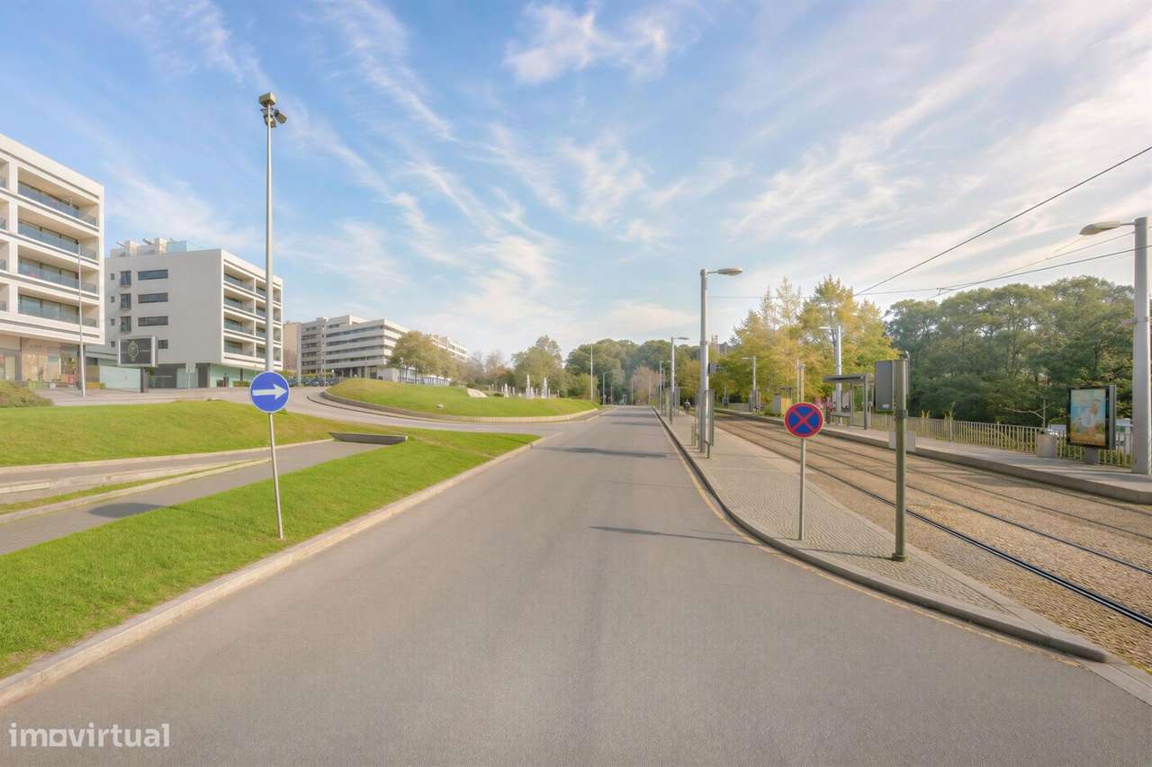 Apartamento T2 Renovado em Cruz de Pau, Matosinhos-1