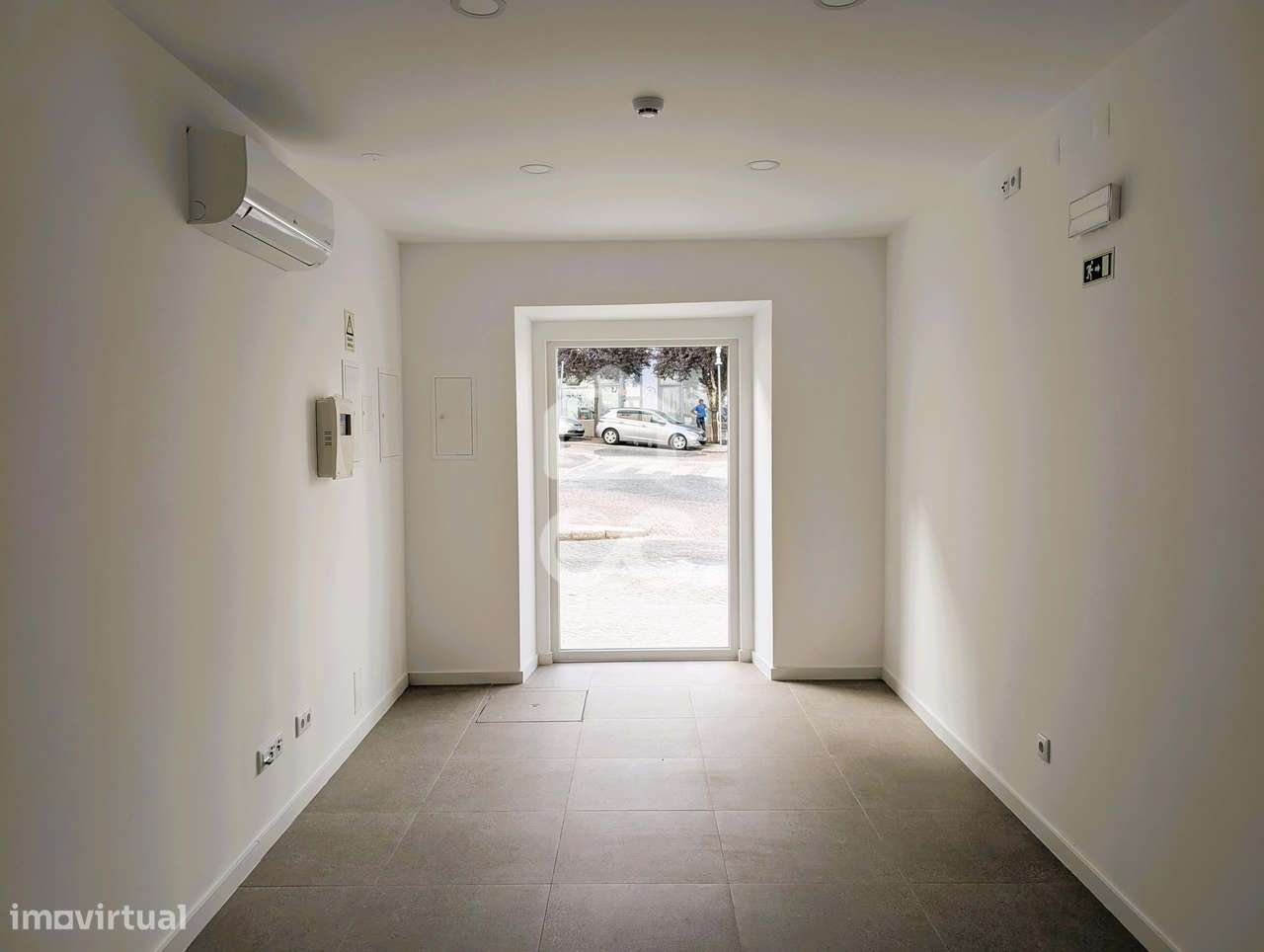 Loja, 153,14 m², Abrantes (São Vicente e São João) e Alferrarede-10