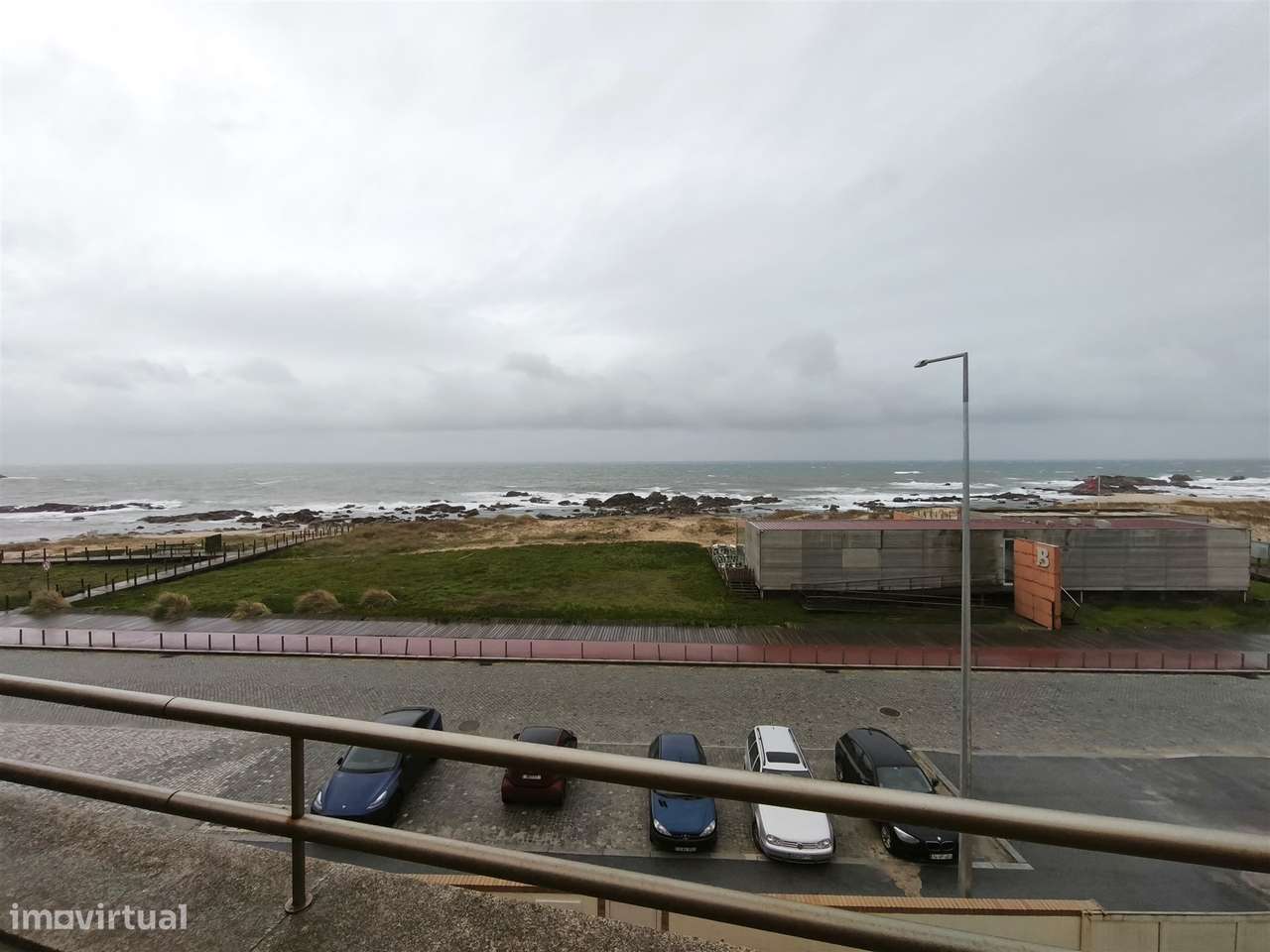 T3 Duplex com terraço em frente ao mar – Lavra-25