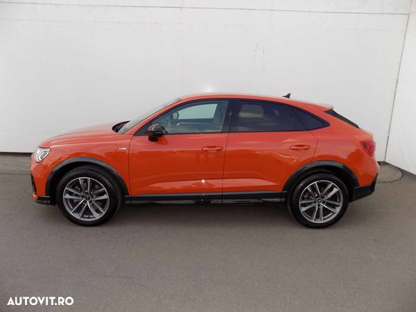 Audi Q3 Sportback 2.0 45 TFSI quattro S tronic S Line - 2