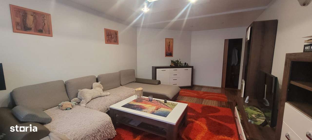 Apartament 2 camere , 72 mp, zona Parc Sub Arini - Imagine principală: 2/10