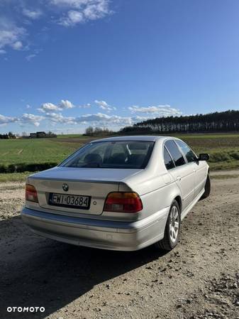 BMW Seria 5 520i - 9
