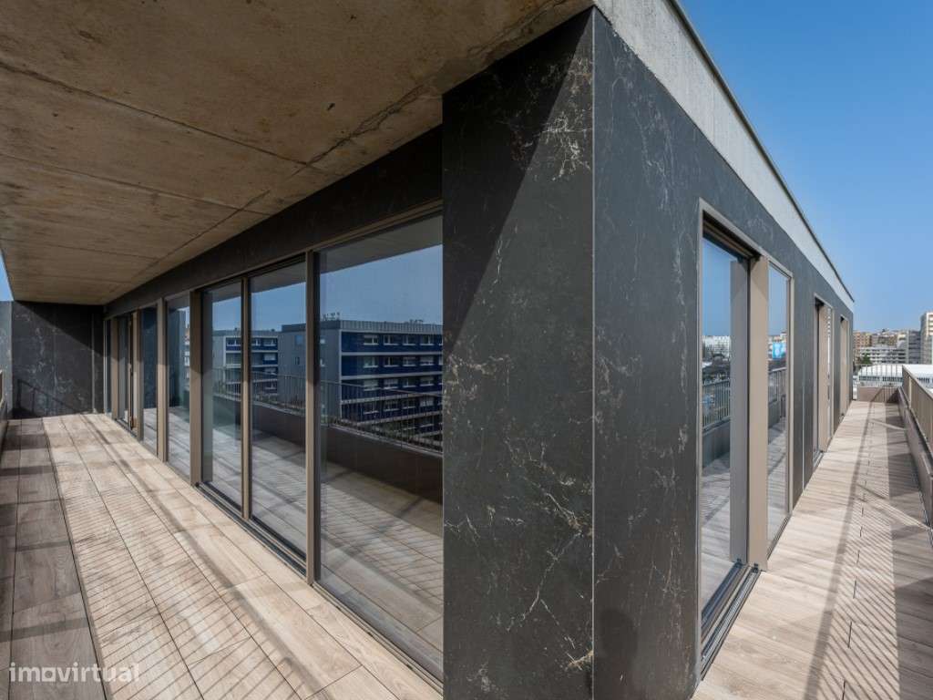 Apartamento T4 com 3 frentes em Matosinhos sul, no edifício Nautilus-24