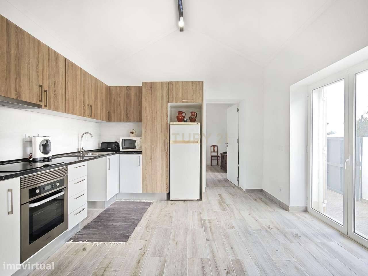 O Refúgio Perfeito em Tavira | Moradia T2 Térrea Renovada em 2024 junt-10