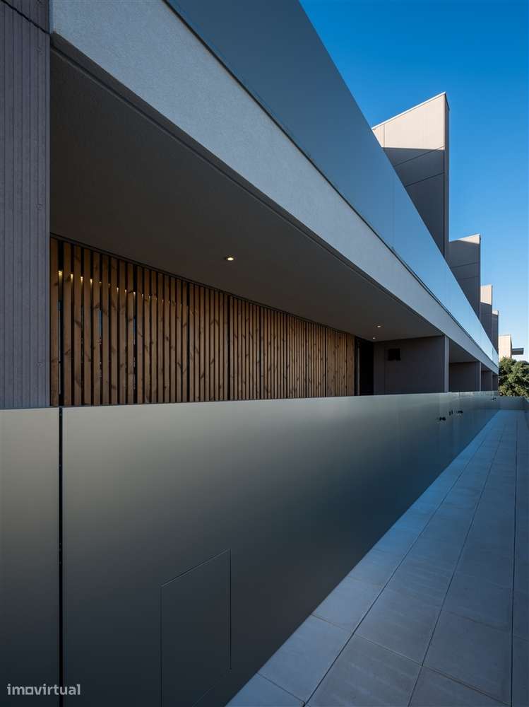 T4+1 Triplex c/ piscina junto à praia na Foz do Douro - Grande imagem: 5/32
