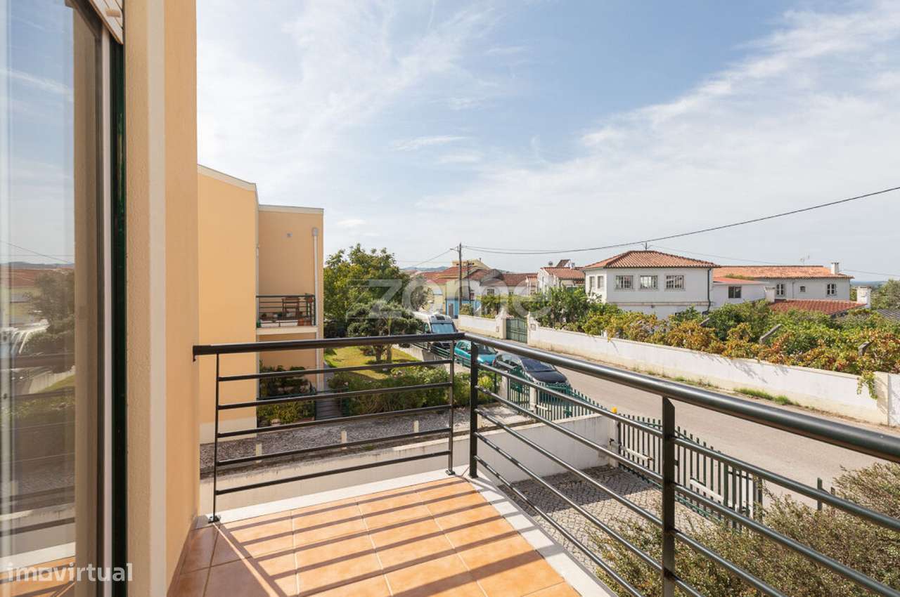 Apartamento T3+2 com Garagem| Cernache, Casconha-12