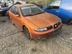 Bara fata cu spalator de far  Seat Leon 1M - 4