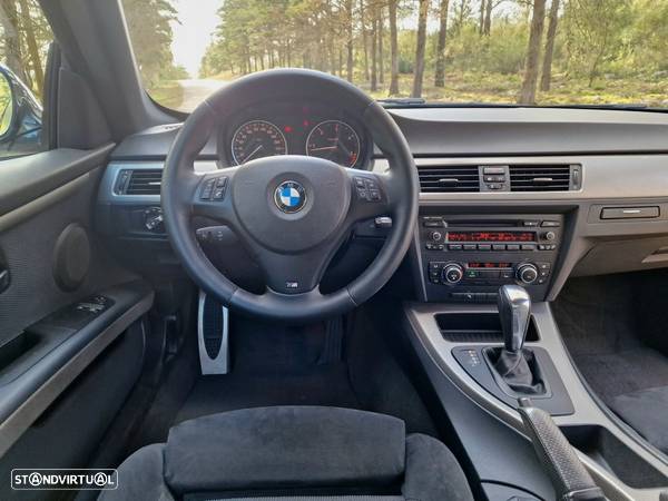 BMW 320 d Edição M Auto - 12