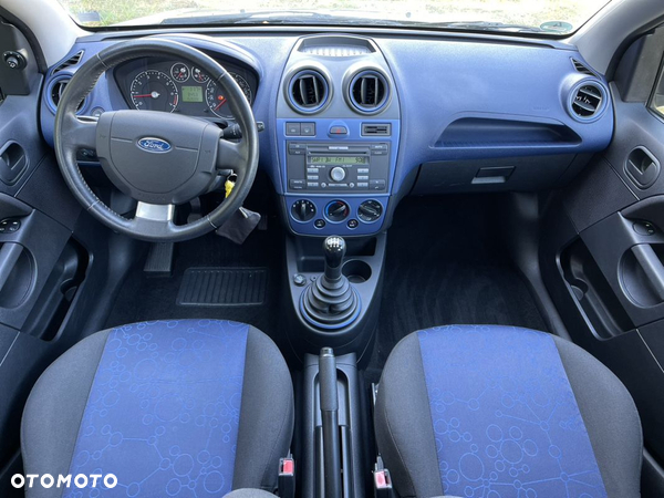 Ford Fiesta 1.3 - 15
