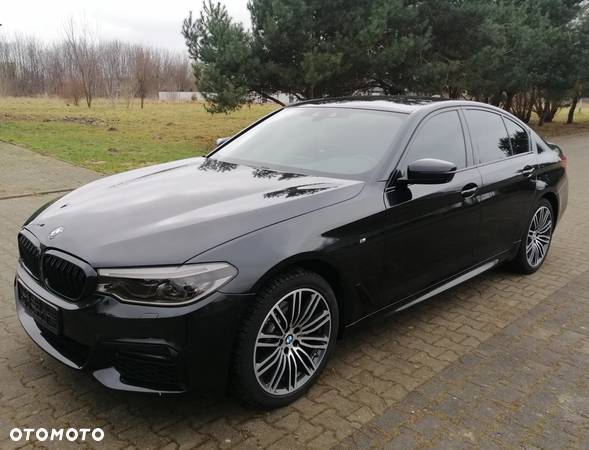 BMW Seria 5 520d xDrive M Sport sport - 9