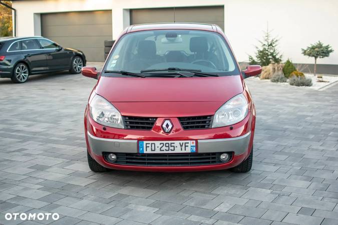 Renault Scenic 2.0T 16V Privilege - 28