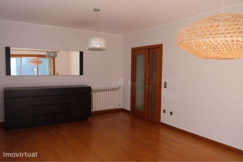 Arrendamento apartamento T2 - Matosinhos Sul condominio com piscina - Grande imagem: 3/8